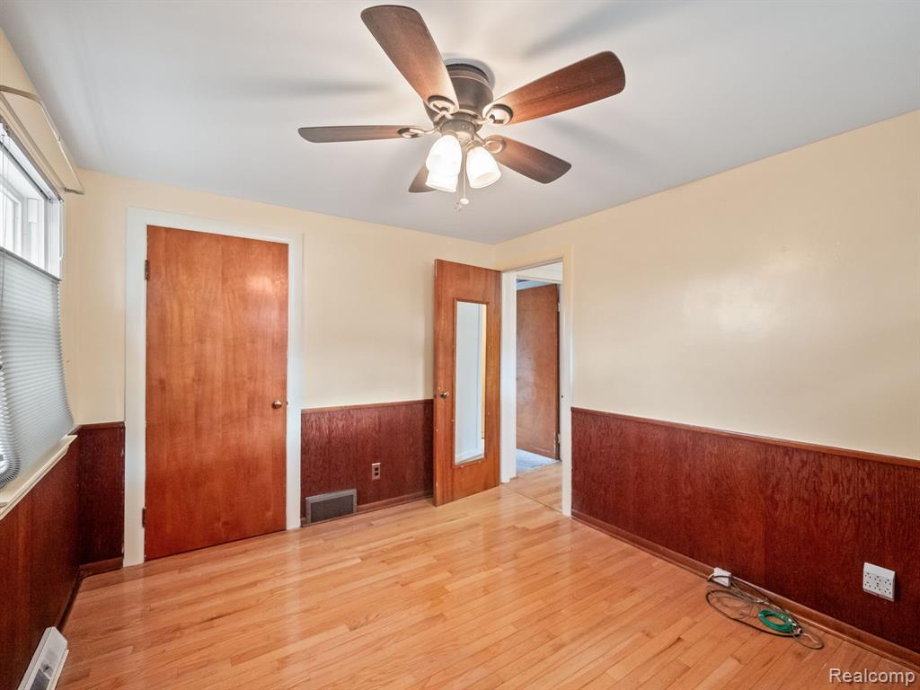 7324 POWERS Court, Shelby Twp, MI 48317 — Photo 13