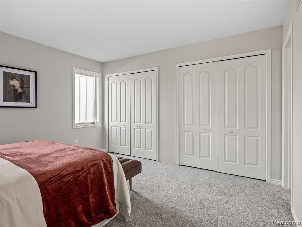 730 RED MAPLE Lane, Wixom, MI 48393 — Photo 17