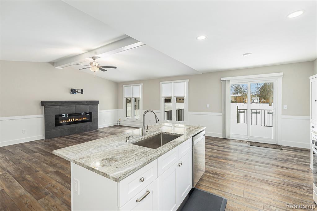 7725 Mary Lou Court, Shelby Twp, MI 48317 — Photo 7