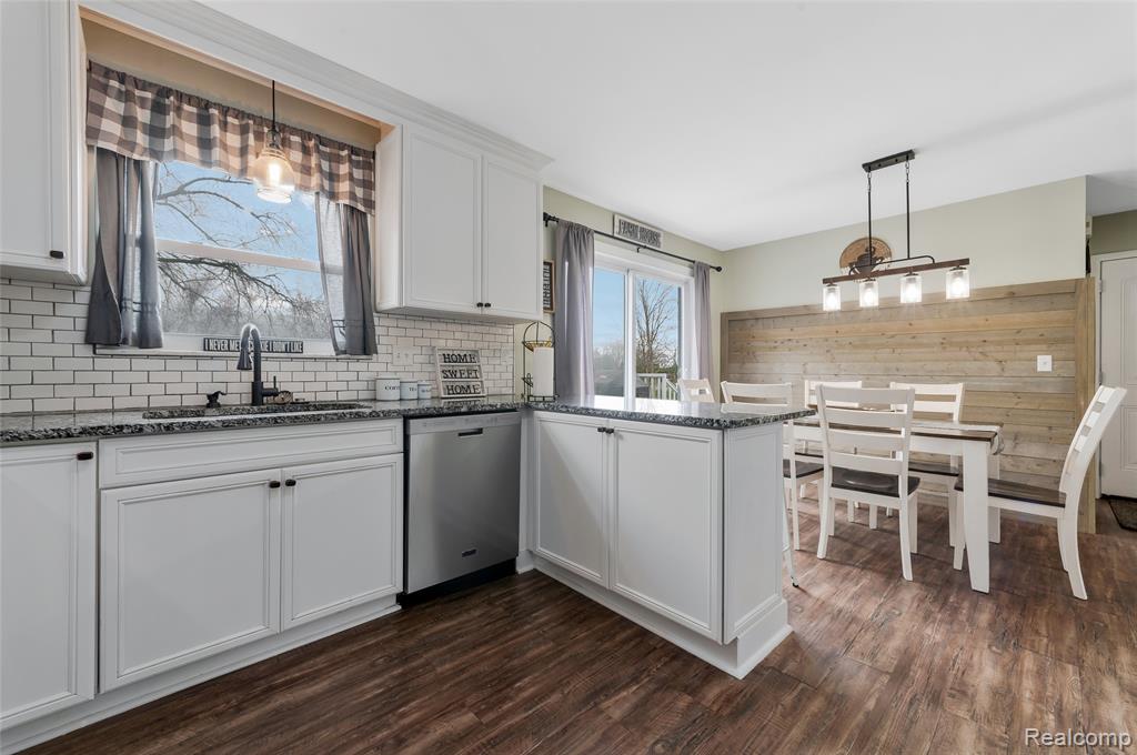 355 Sanders Road, Oxford, MI 48371 — Photo 15