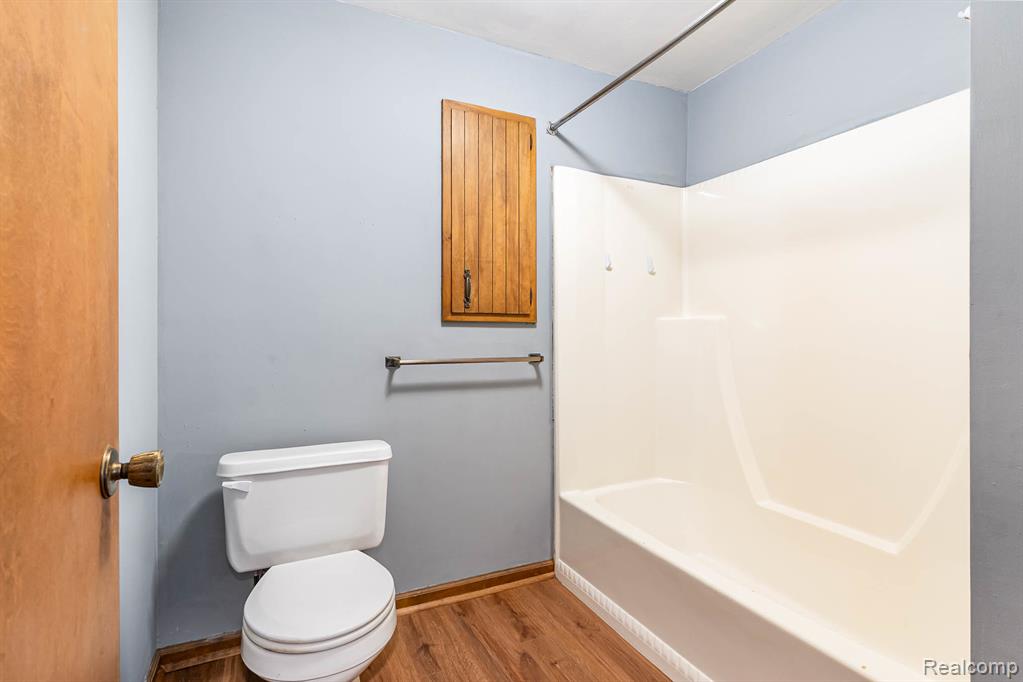 5430 Tittabawassee Road, Saginaw, MI 48604 — Photo 16