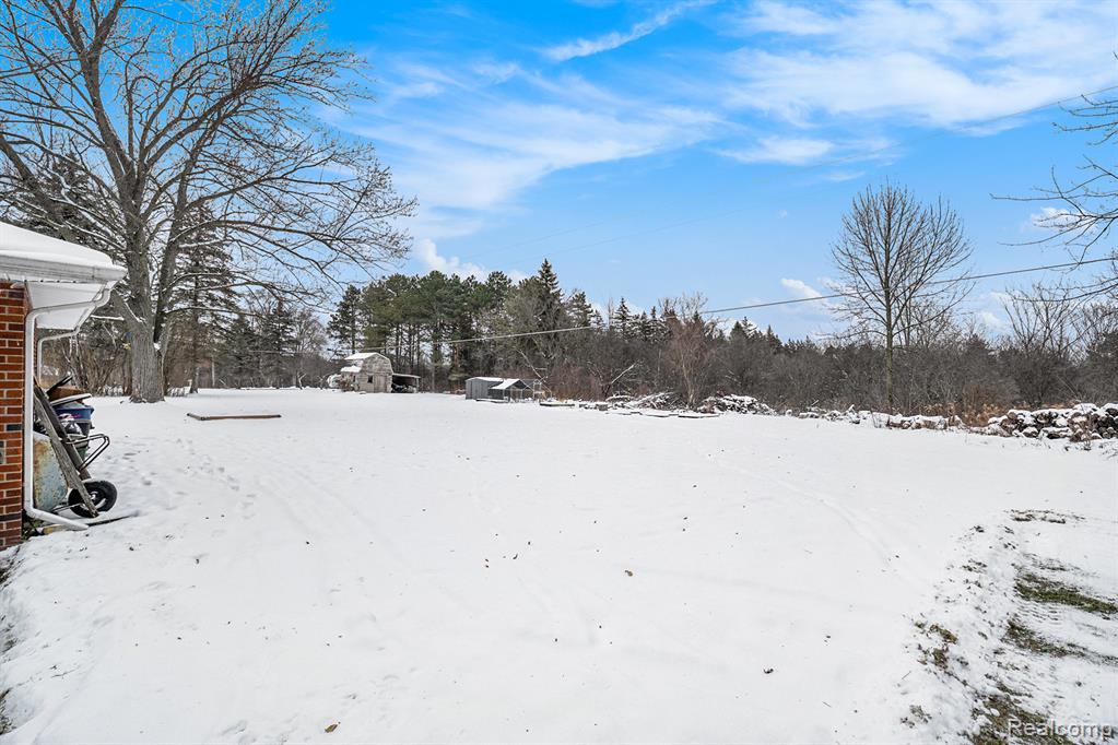 7545 Porter Road, Grand Blanc, MI 48439 — Photo 23