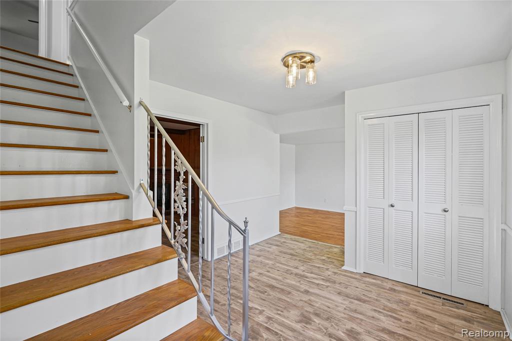 3098 Wagon Trail, Flint, MI 48507 — Photo 24