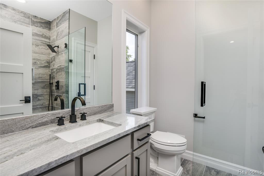 16665 Kings Fairway Lane, Grand Blanc, MI 48439 — Photo 57