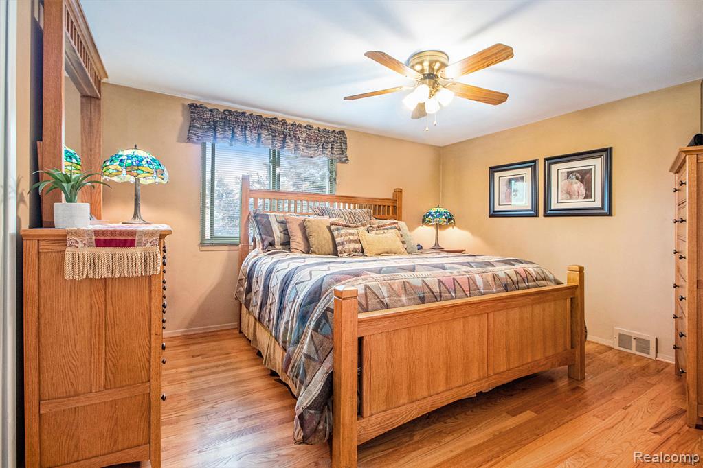 43863 Brandywyne Road, Canton, MI 48187 — Photo 27