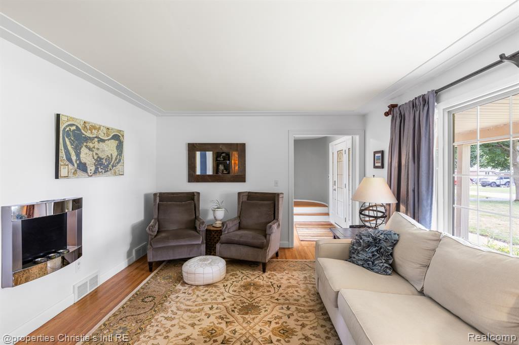 4247 Morningview Drive, Shelby Twp, MI 48316 — Photo 18