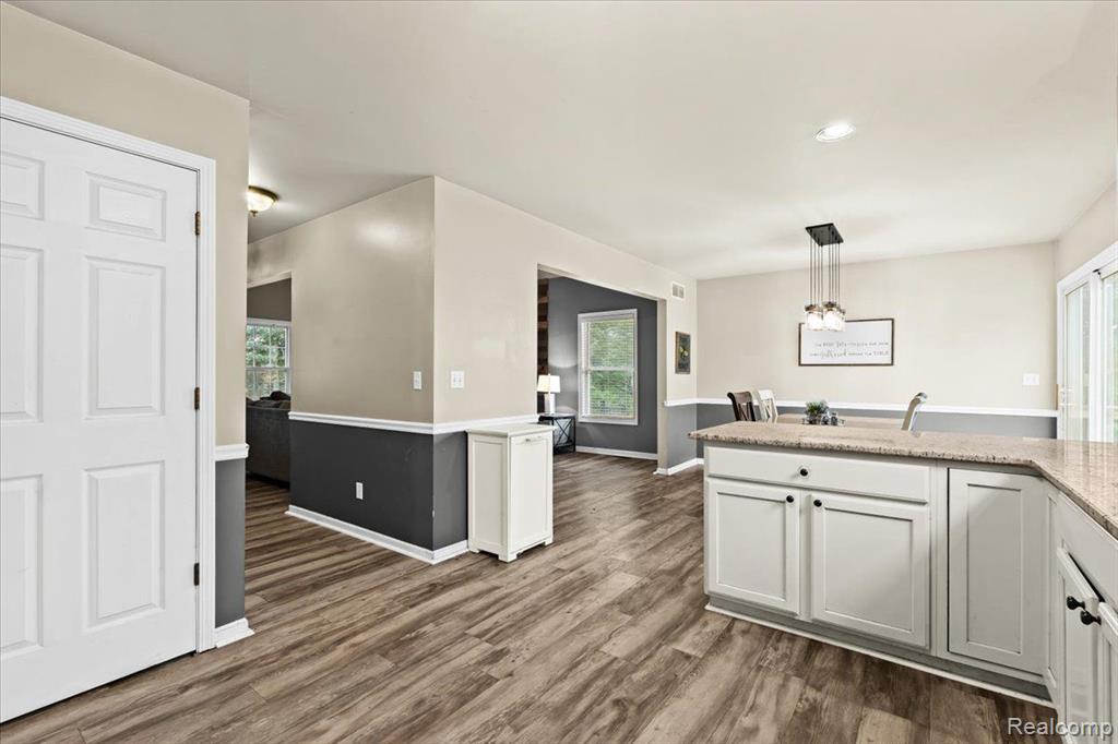 41 SUNSET PINES Drive, Howell, MI 48843 — Photo 10