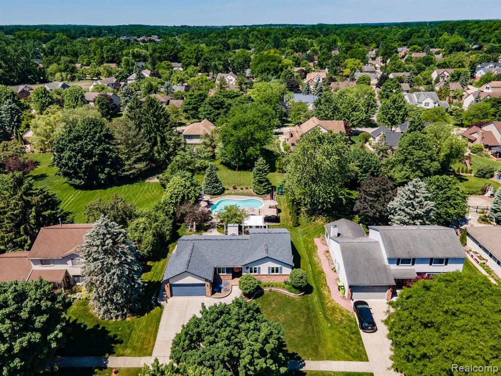 24729 SARAH FLYNN, Novi, MI — Photo 12