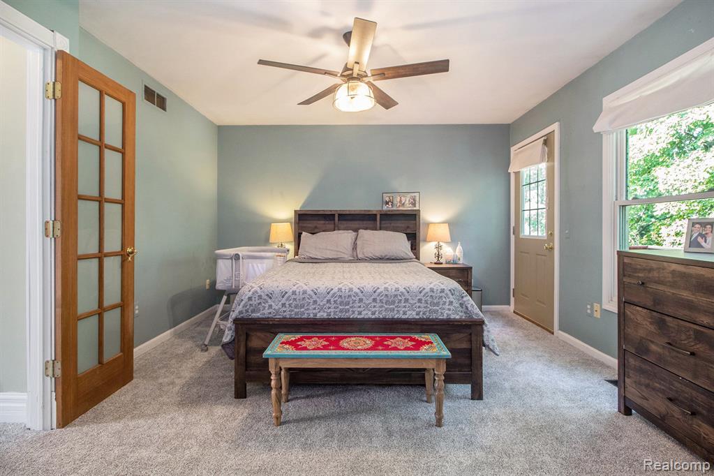 7989 LAKE CREST Drive, Ypsilanti, MI 48197 — Photo 22