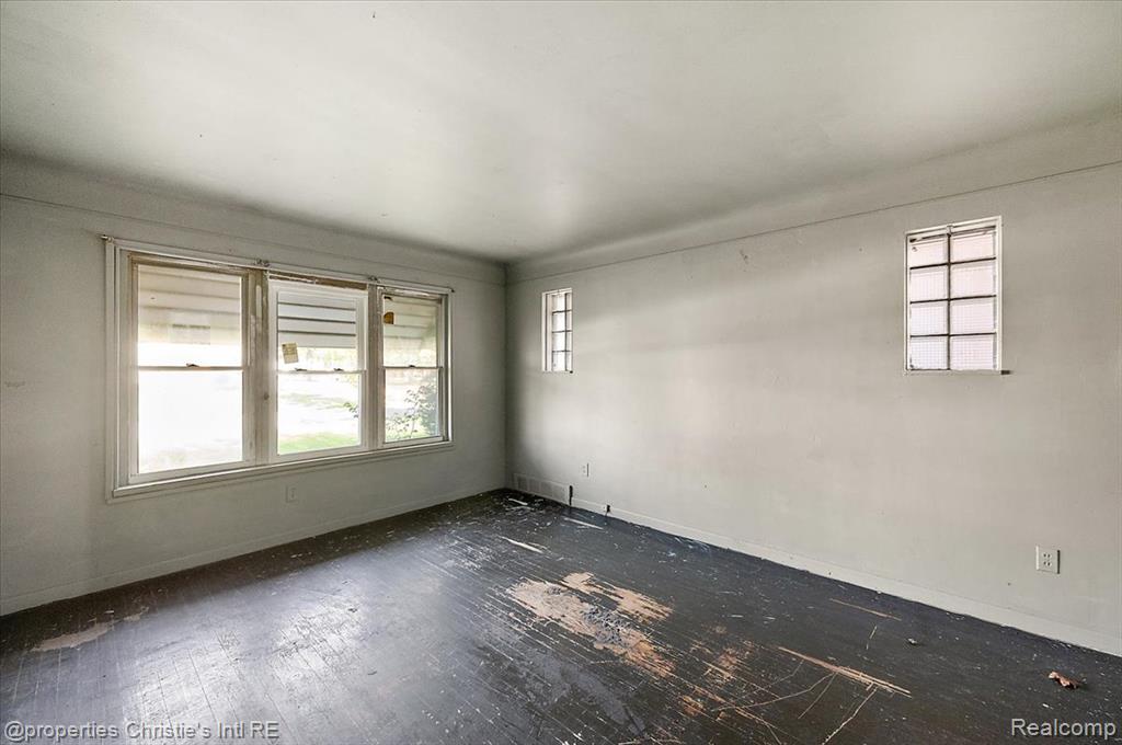 18104 Runyon Street, Detroit, MI 48234 — Photo 9