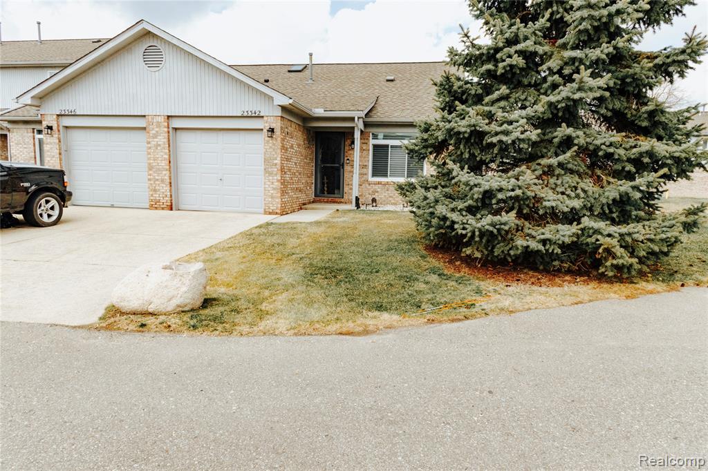 23342 Redman Court, Trenton, MI 48183 — Photo 12
