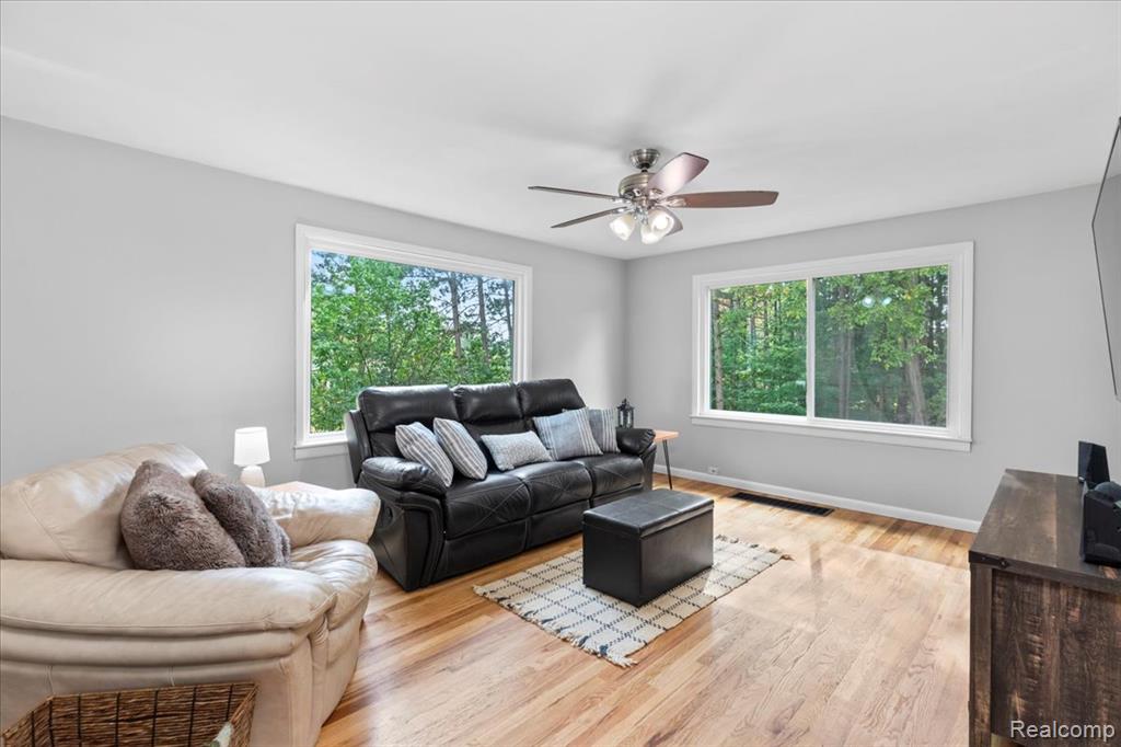 8381 Tindall Road, Springfield, MI 48350 — Photo 18