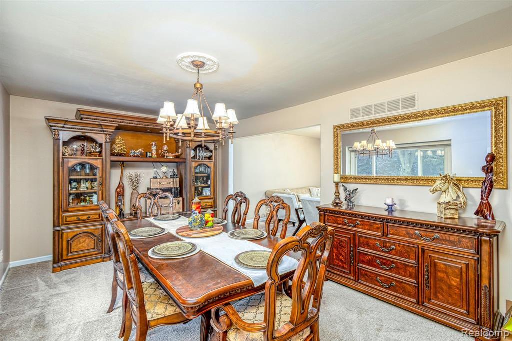 7464 WESTBURY Boulevard, West Bloomfield, MI — Photo 6