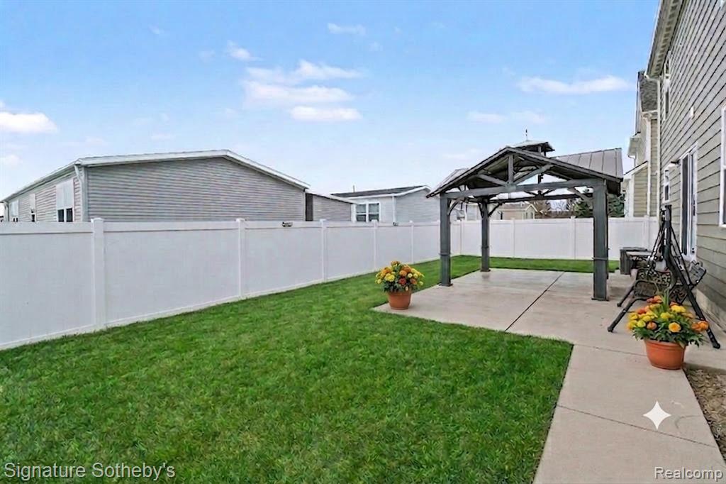 50419 Corey Avenue, Chesterfield, MI — Photo 19