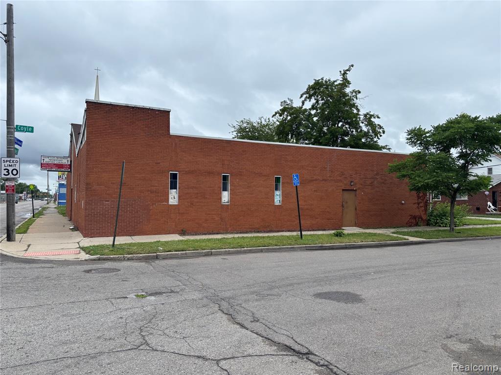 15100 Fenkell Street, Detroit, MI 48227 — Photo 21