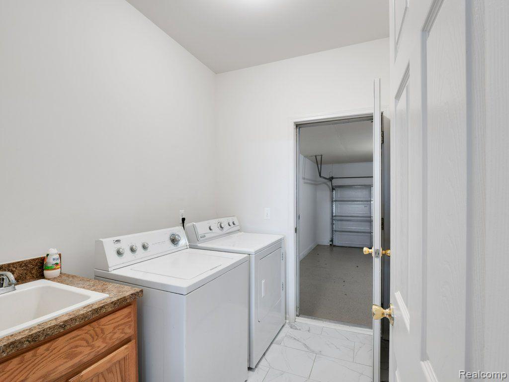 7106 MOORE, Shelby Twp, MI 48317 — Photo 10