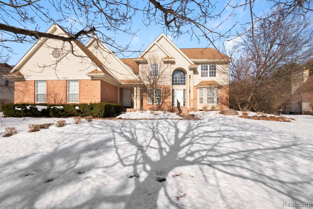 7956 Billingham Road, West Bloomfield, MI 48324 — front exterior