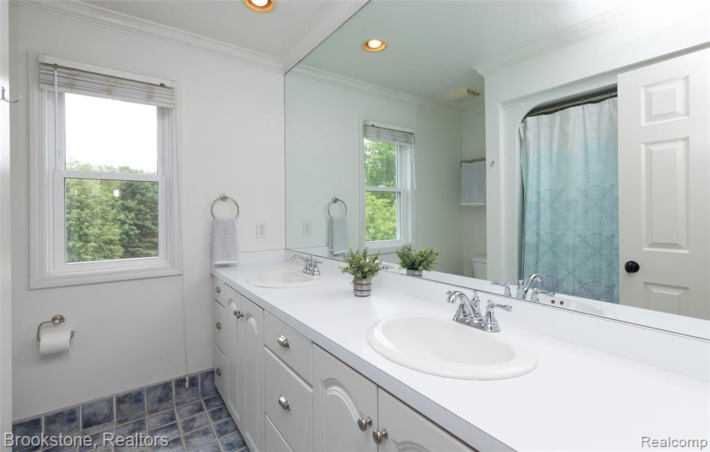 7859 BROOK LANE, Clarkston, MI 48348 — Photo 42