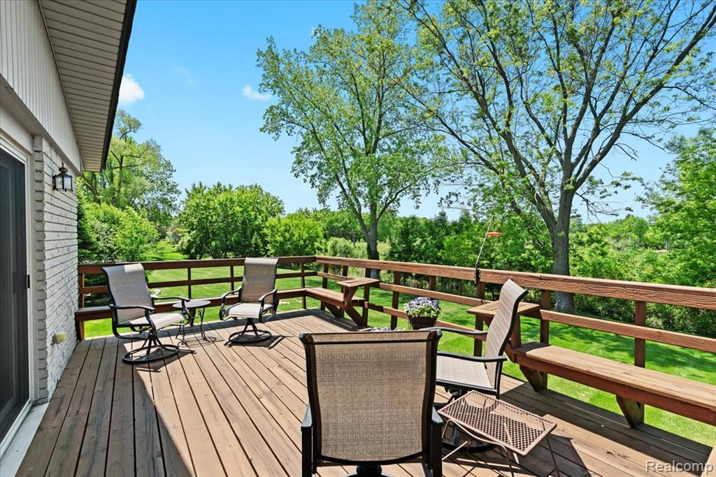 8876 Sandy Crest Drive, White Lake, MI — Photo 34