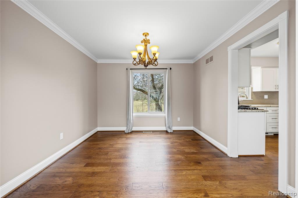 864 Dressler Lane, Rochester Hills, MI 48307 — Photo 7