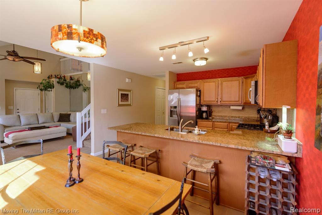 42156 N CUMBERLAND Drive, Van Buren, MI 48111 — Photo 9