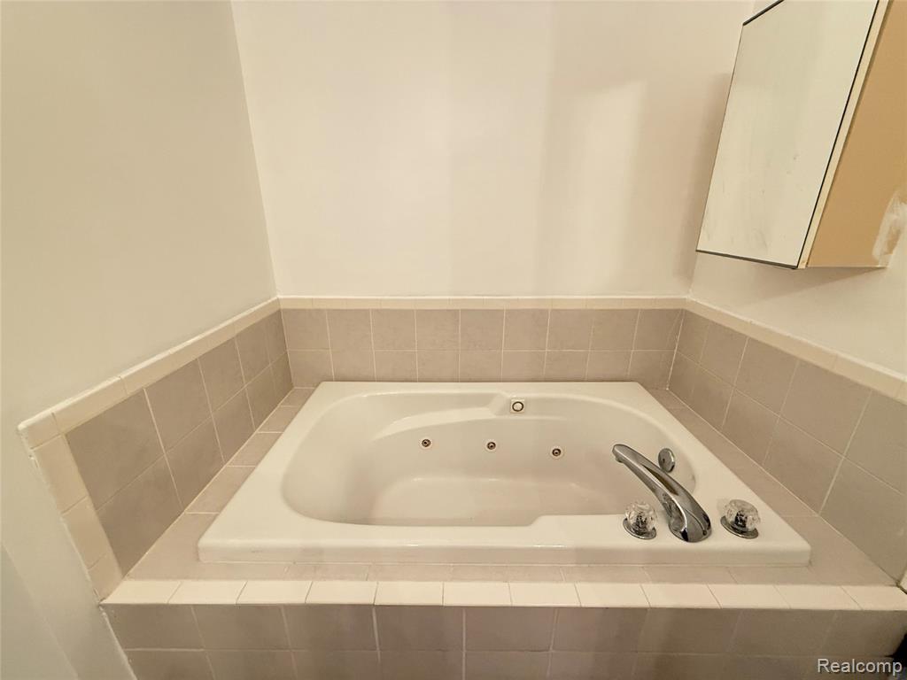 41568 GLADE Road, Canton, MI 48187 — Photo 18