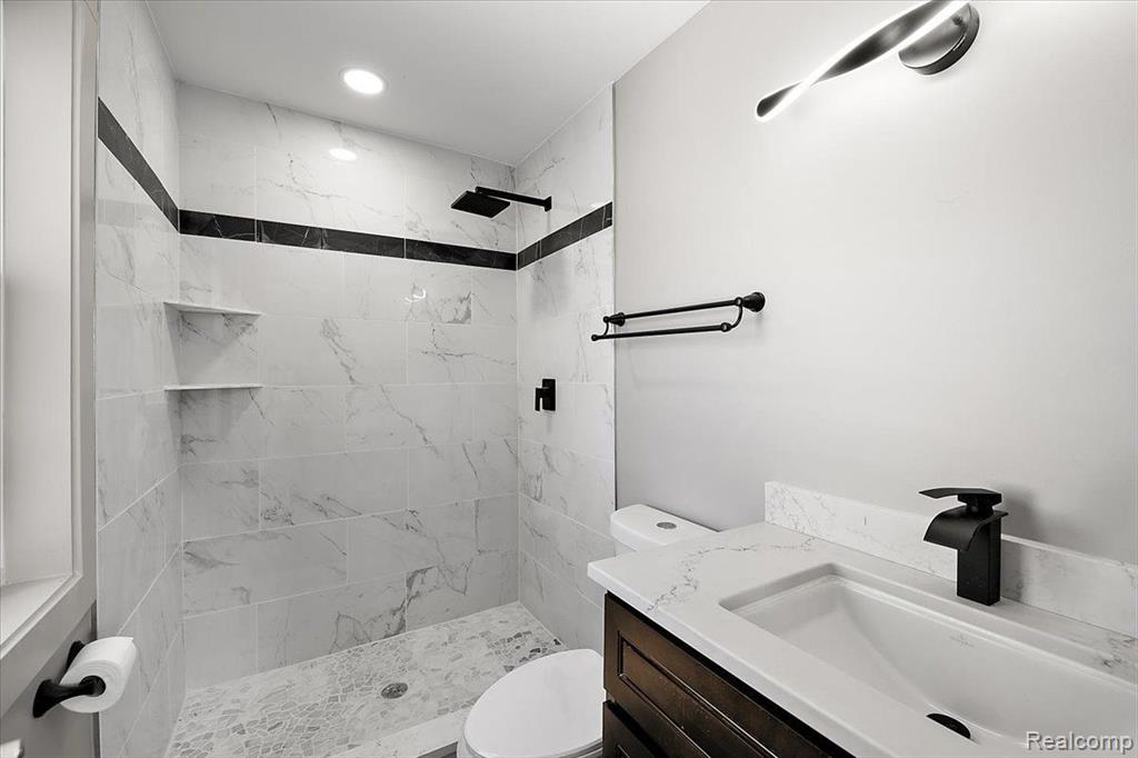 20817 Parkside Boulevard, Ferndale, MI 48220 — Photo 14