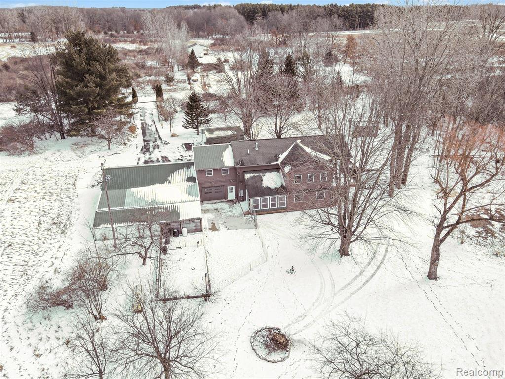 9631 BYRON Road, Howell, MI 48855 — Photo 48