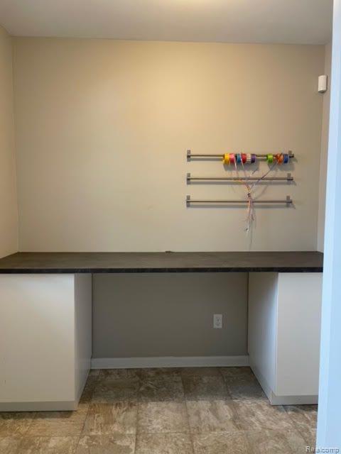 411 WRIGHT Street, Wixom, MI — Photo 11