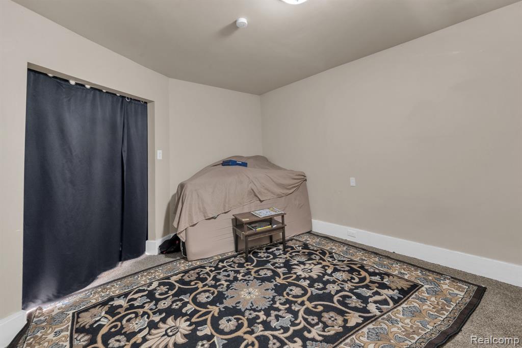 2124 Halleck Street, Hamtramck, MI 48212 — Photo 8