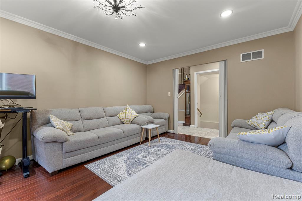 7644 Steadman Street, Dearborn, MI 48126 — Photo 4