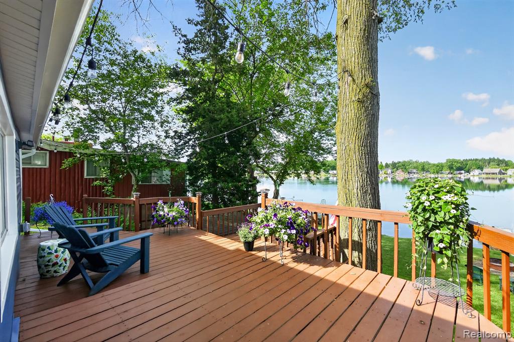 1717 Triangle Lake Road, Howell, MI 48843 — Photo 5