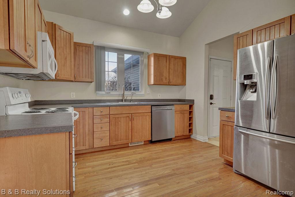 5493 King Road, China, MI — Photo 12