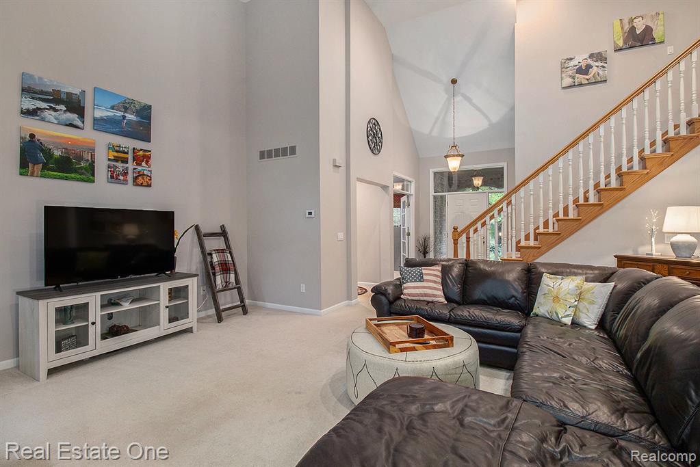 9832 Kingston Ridge, Clarkston, MI 48348 — Photo 8