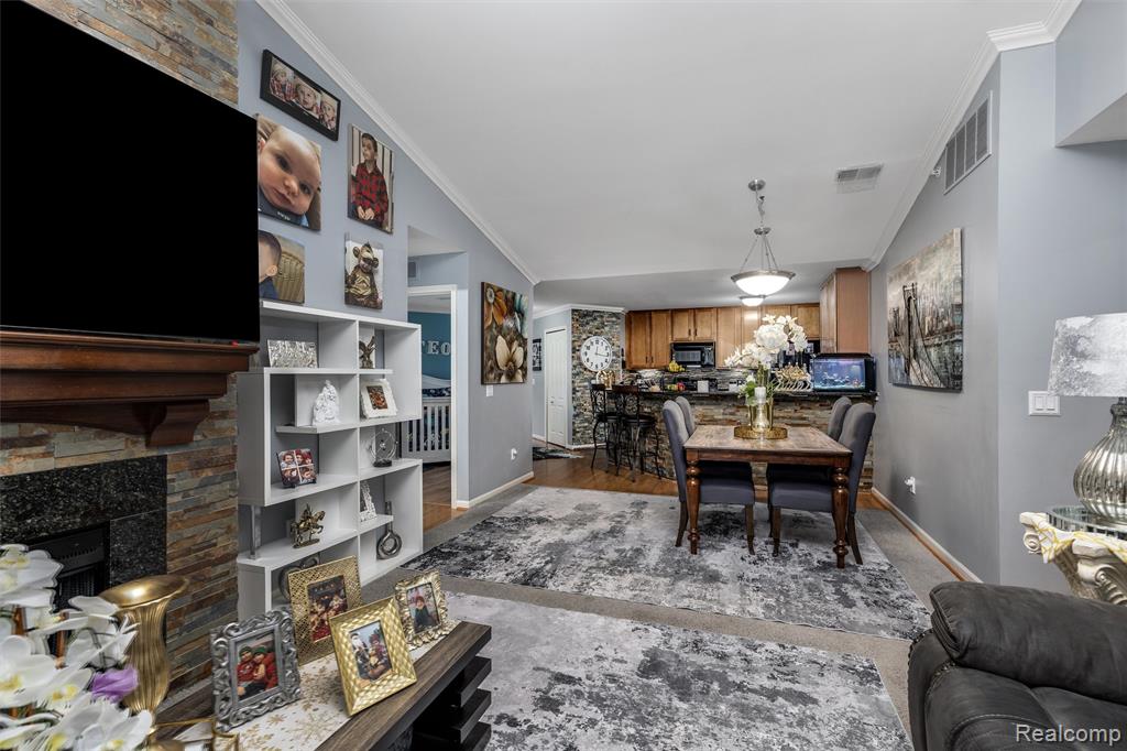 340 N Wixom Road, Wixom, MI 48393 — Photo 7