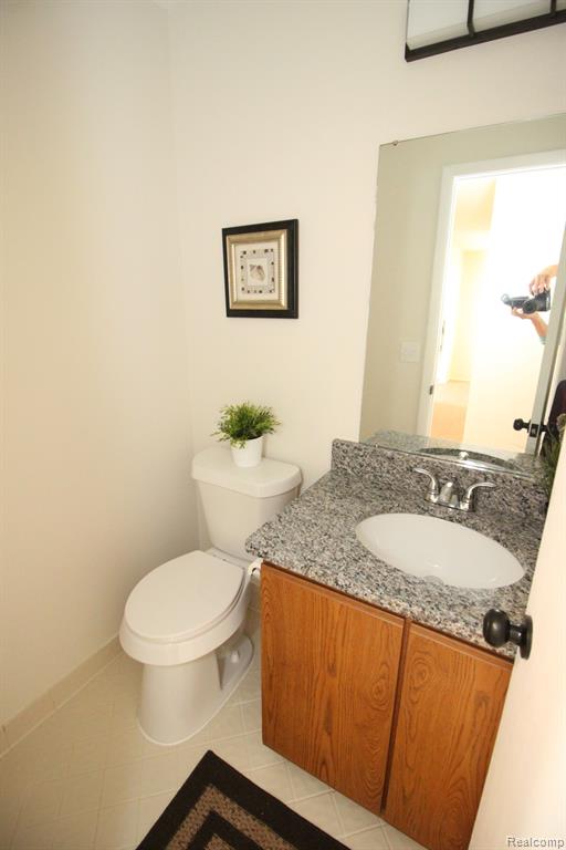 40831 HIGHPOINTE Drive, Clinton Twp, MI 48038 — Photo 20
