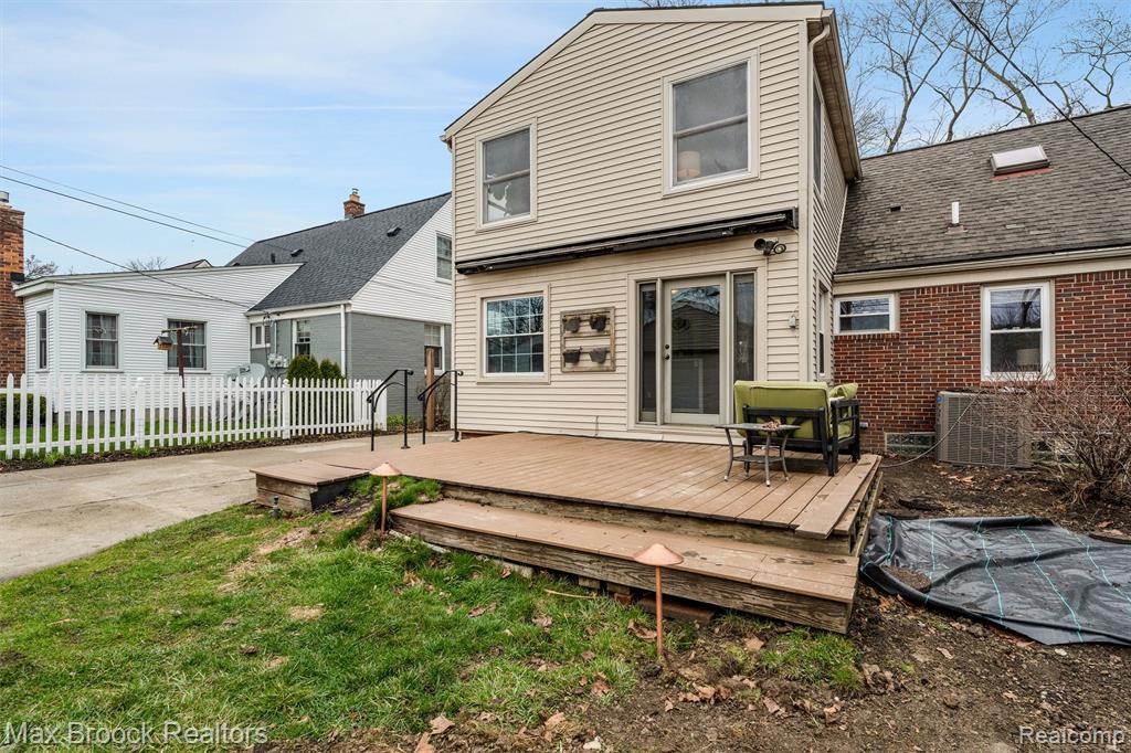 4321 Robinwood Avenue, Royal Oak, MI 48073 — Photo 30