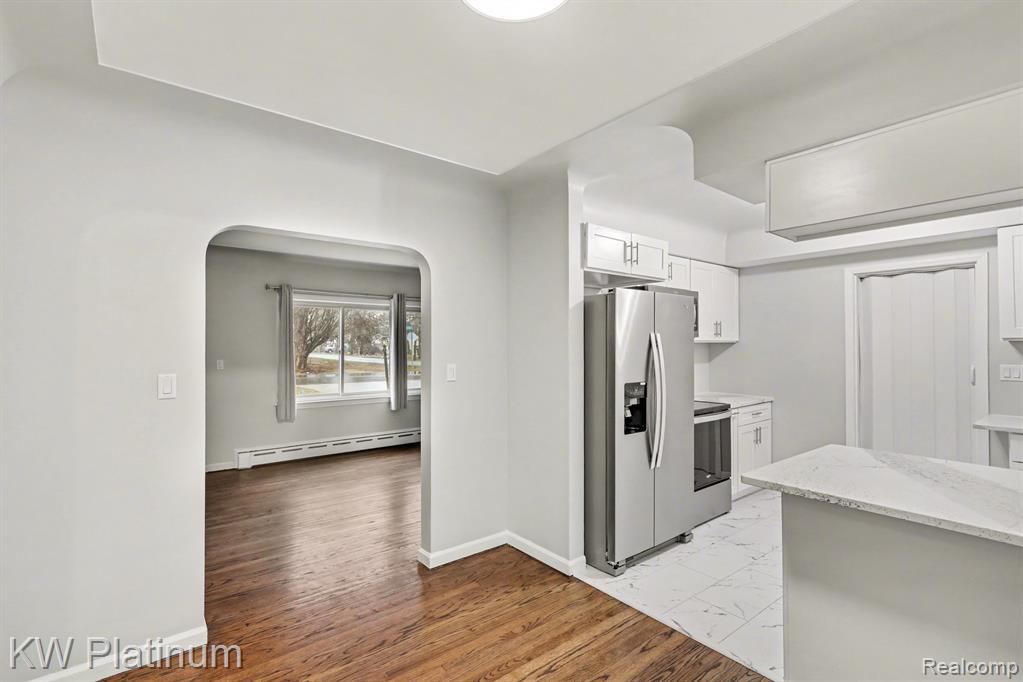 8320 Russell Street, Utica, MI 48317 — Photo 7