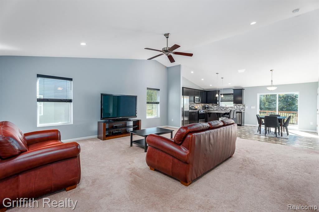 3576 AMBER OAKS Drive, Howell, MI 48855 — Photo 7