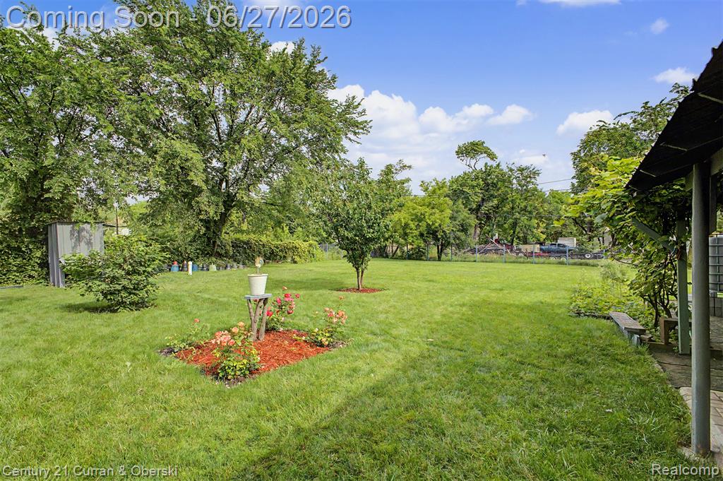 5687 Woodrow Street, Detroit, MI 48210 — Photo 35