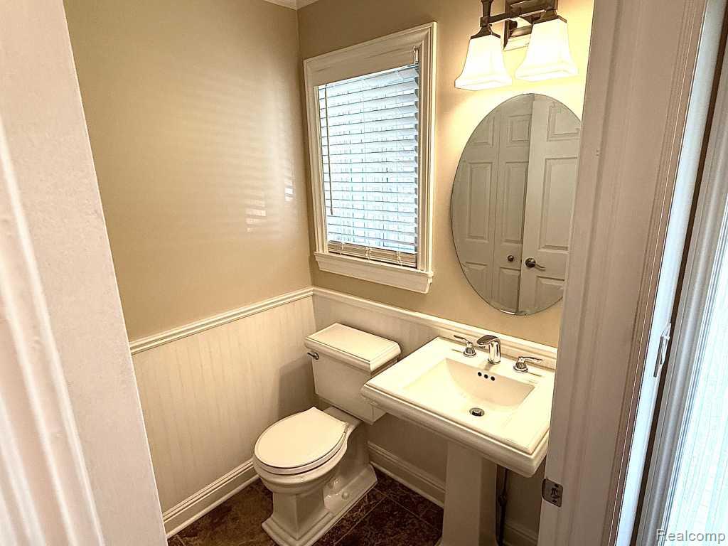 50234 Helfer Boulevard, Wixom, MI 48393 — Photo 11