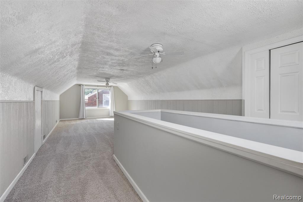 4214 S Verona Circle, Royal Oak, MI 48073 — Photo 12