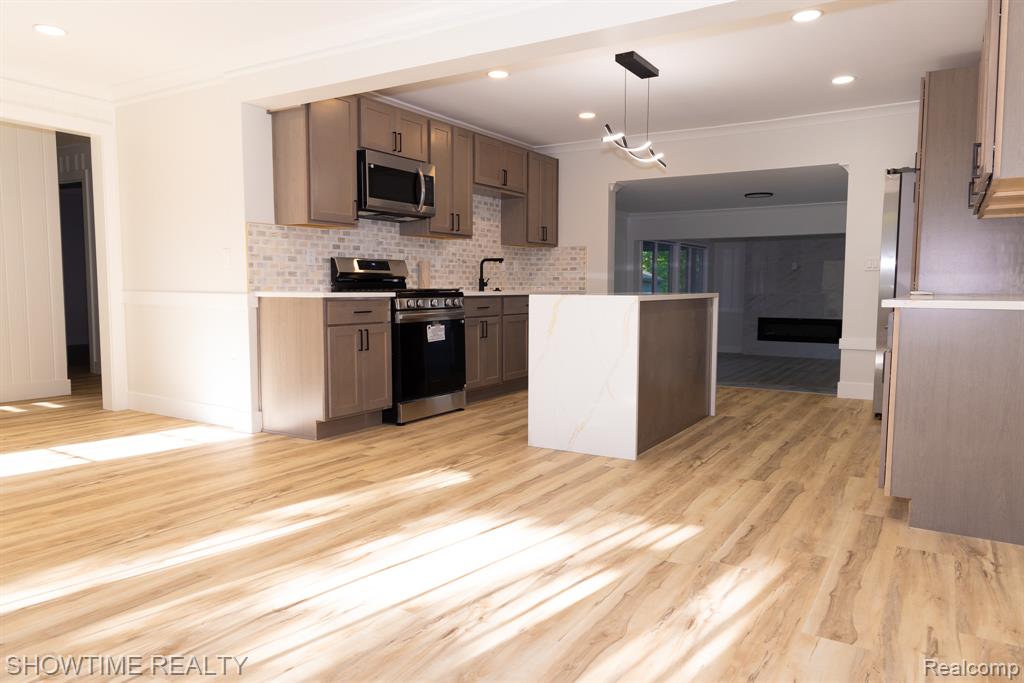 45626 Wakefield Street, Shelby Twp, MI 48317 — Photo 5
