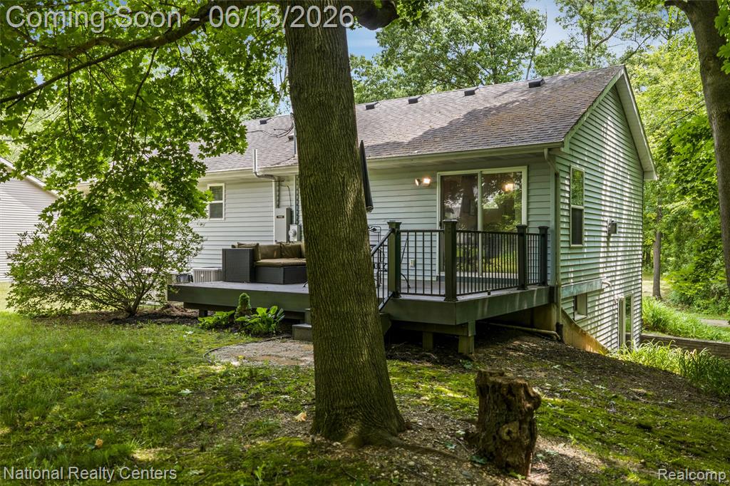 7451 Garland Avenue, Brighton, MI 48116 — Photo 40