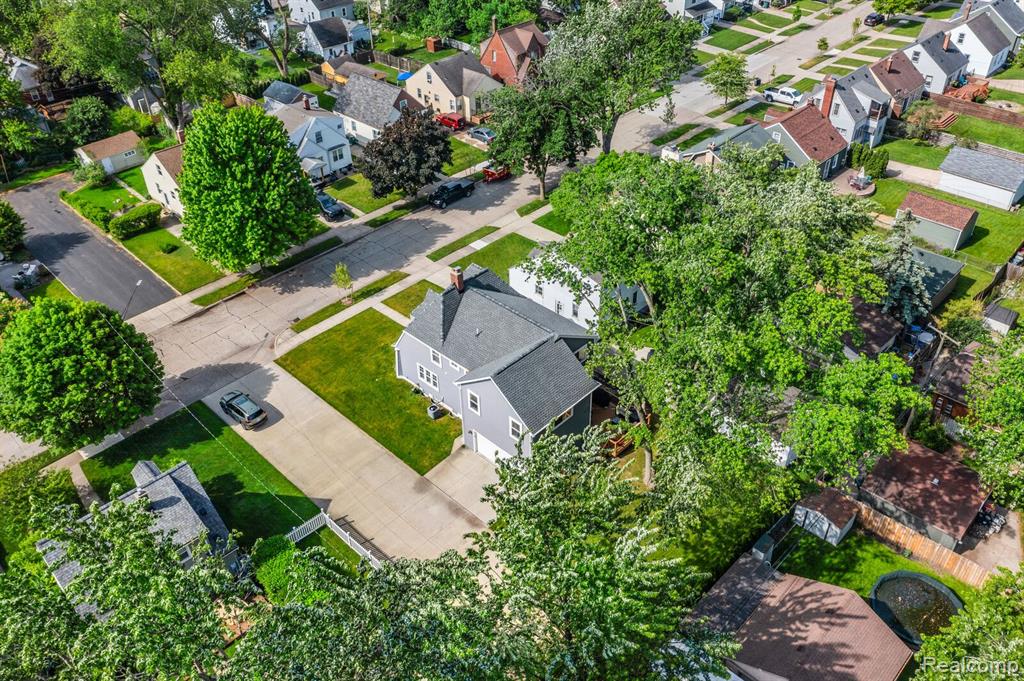 920 CAMBRIDGE Road, Berkley, MI 48072 — Photo 40