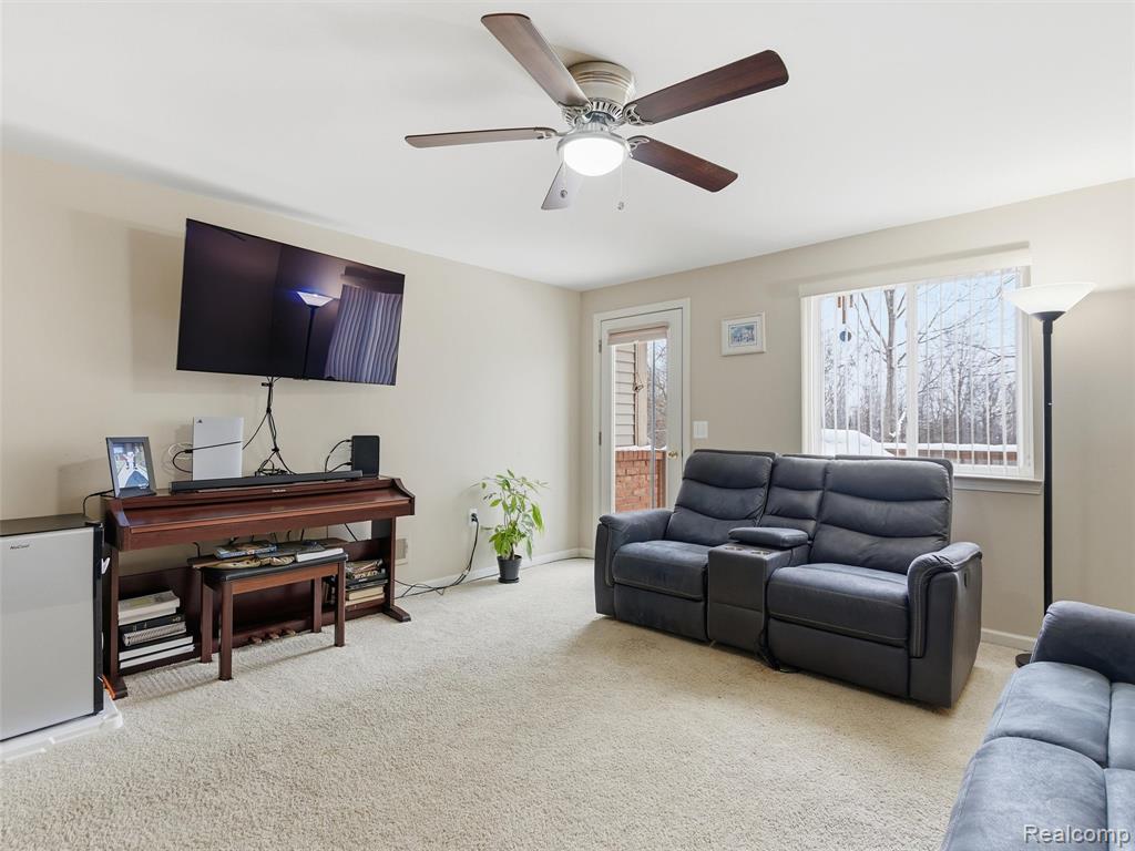 56696 Long Island Drive, Shelby Twp, MI 48316 — Photo 2