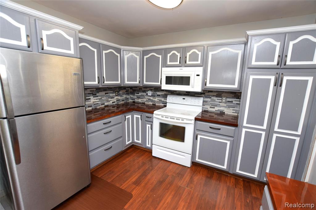 12215 Ray Road, Ortonville, MI 48462 — Photo 4