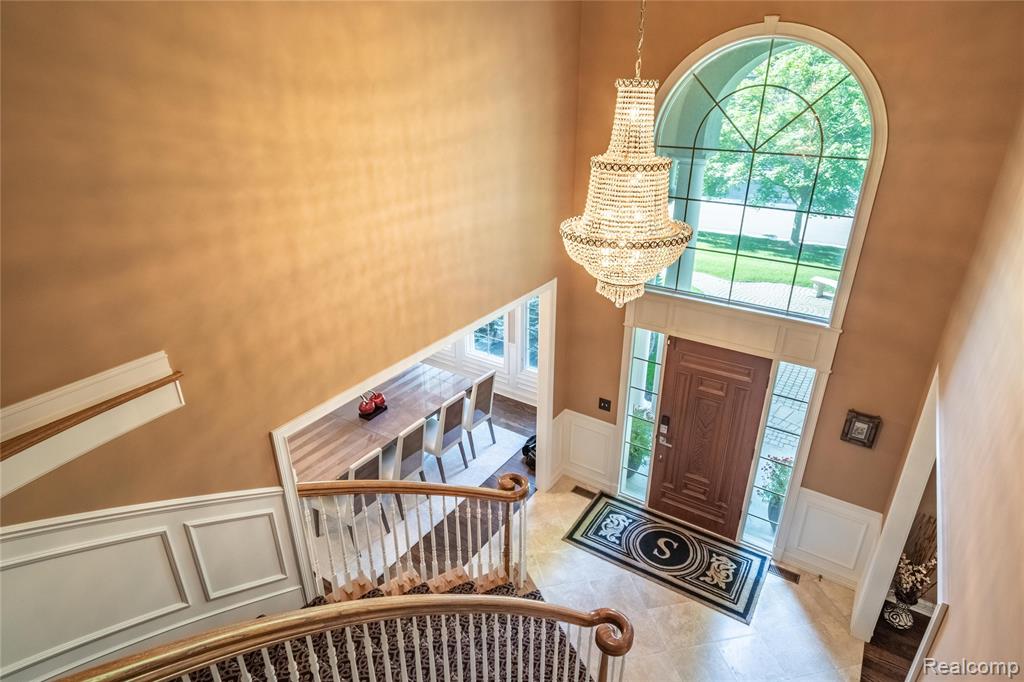 4575 Forest Edge Lane N, West Bloomfield, MI 48323 — Photo 32