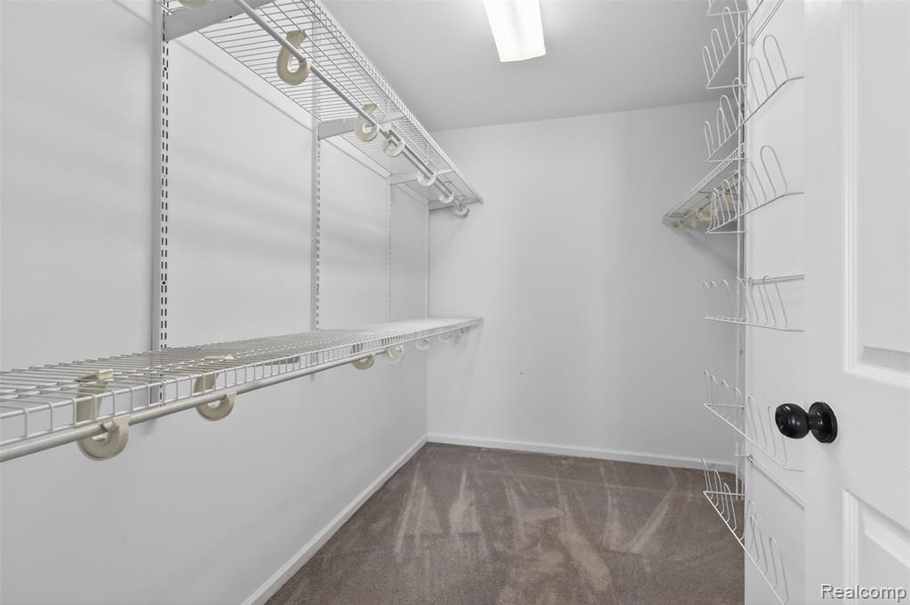 4642 Pond Run, Canton, MI 48188 — Photo 30