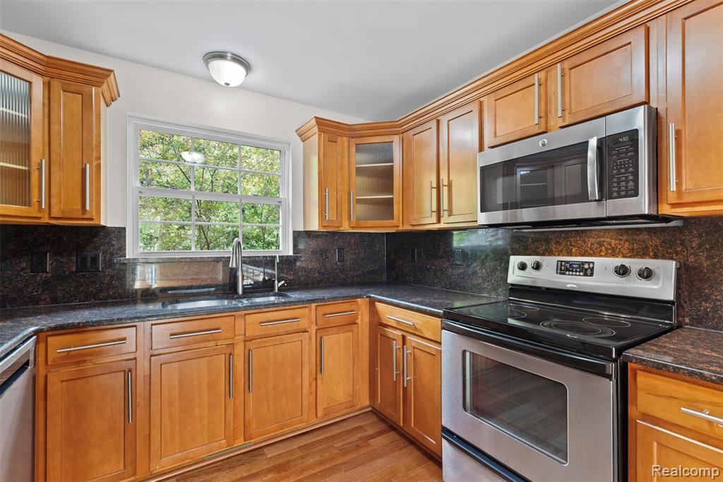 6387 Scoter Lane, Ypsilanti, MI 48197 — Photo 8